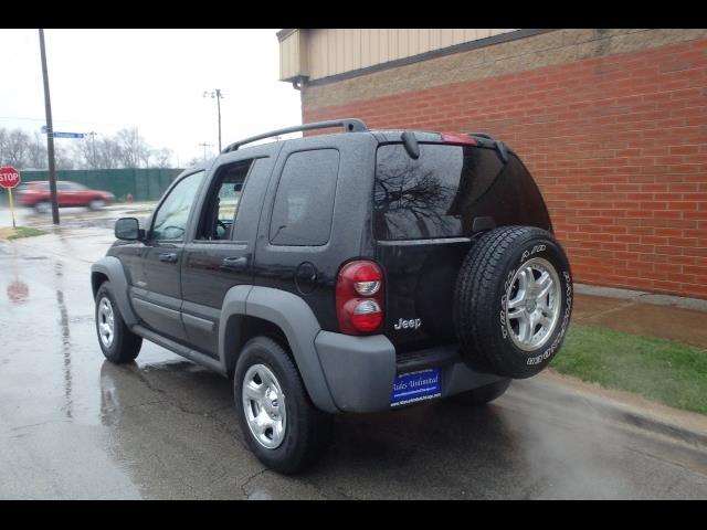 2005 Jeep Liberty Sport 4dr SUV